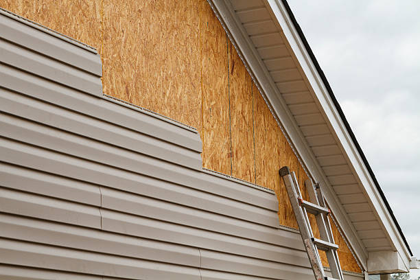24/7 Emergency Storm Damage Siding Repair experts in Hustle, VA